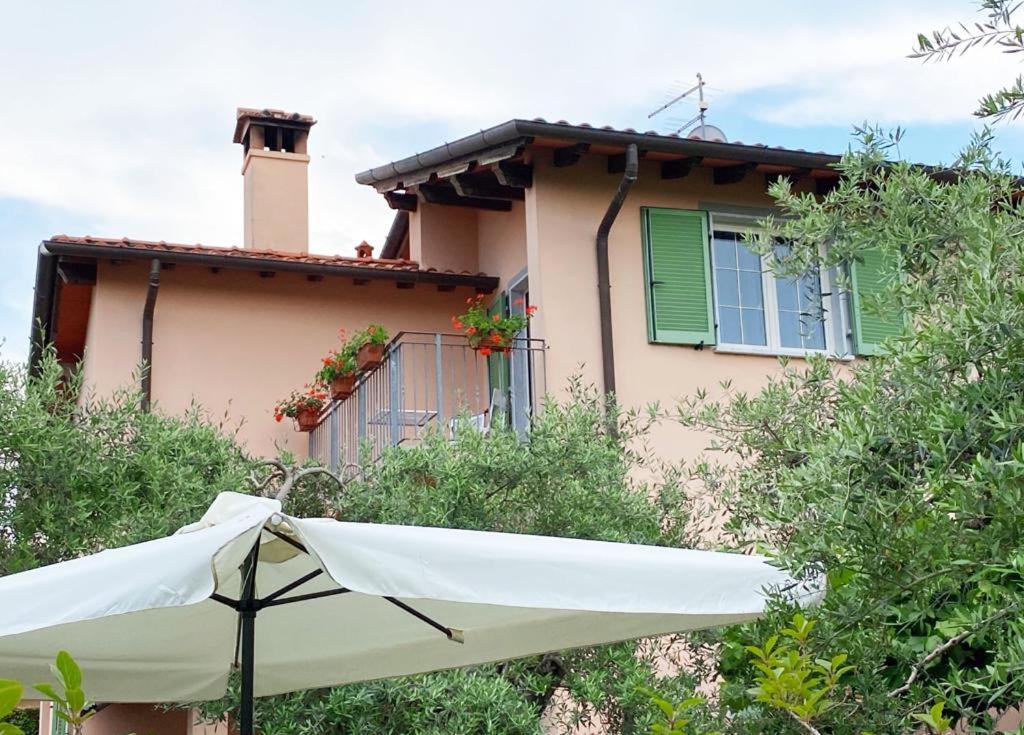 Bed and Breakfast La Madonnina Querceta Exterior foto